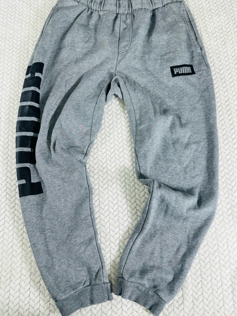 Puma size Large men’s jogger sweats
